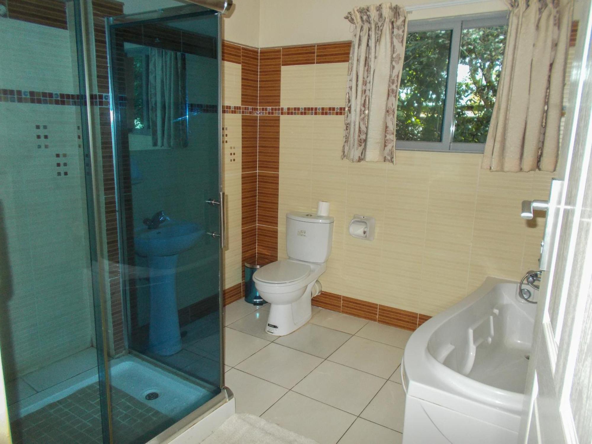 Waterfalls Hotel Лусака Екстериор снимка